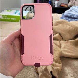 ✨iPhone 11 Otter Box Case